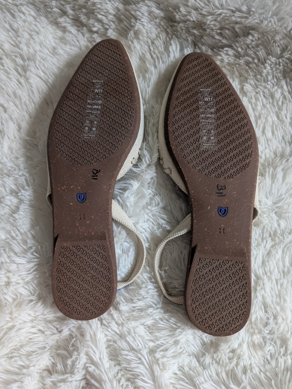 Rothy's The Almond Slingback In Eyelet Ivory Size 11 sandals flats shoes New - Picture 3 of 4
